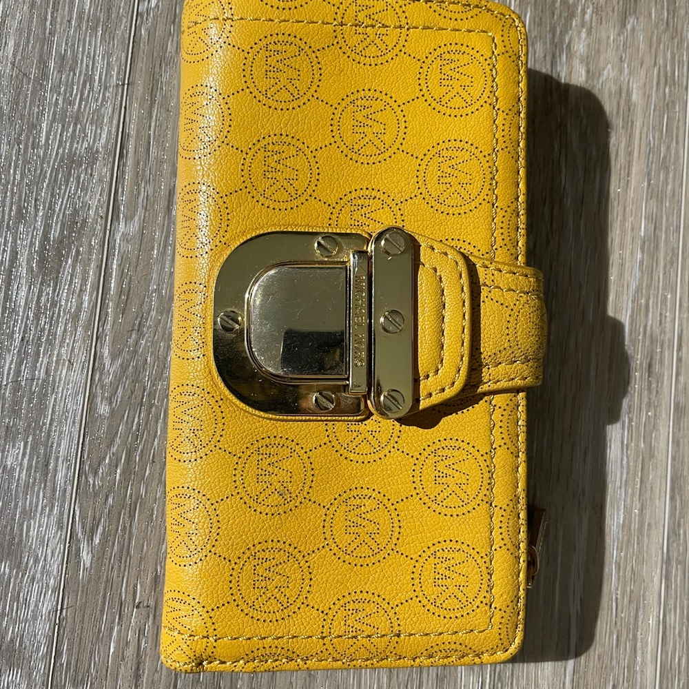Never used, Michael Kors wallet